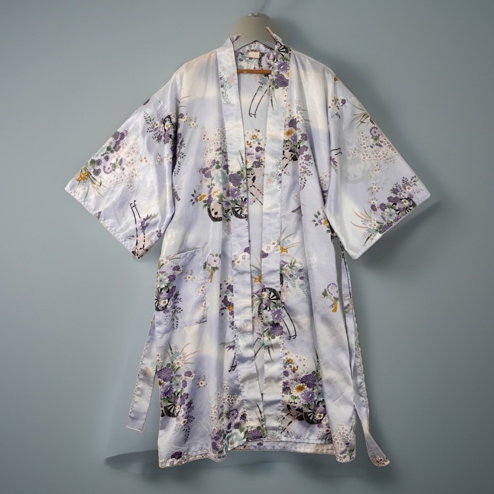 Vintage Ichiban Japan Satin Kimono Robe Floral Lavender Belted One Size 0739